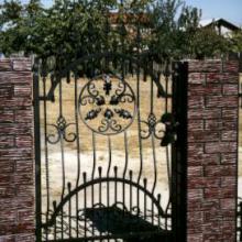 La portail d'entrée  PDE 16