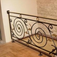 La barrière d'escalier intérieur BEI 4C